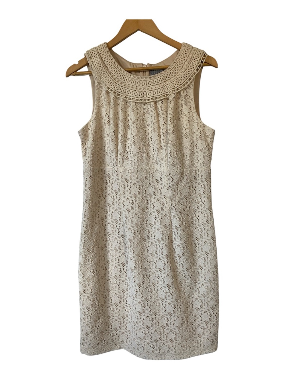 RabbitRabbit Rabbit Crochet Scoop Neckline Ivory Sleeveless Lace Sheath Dress 10